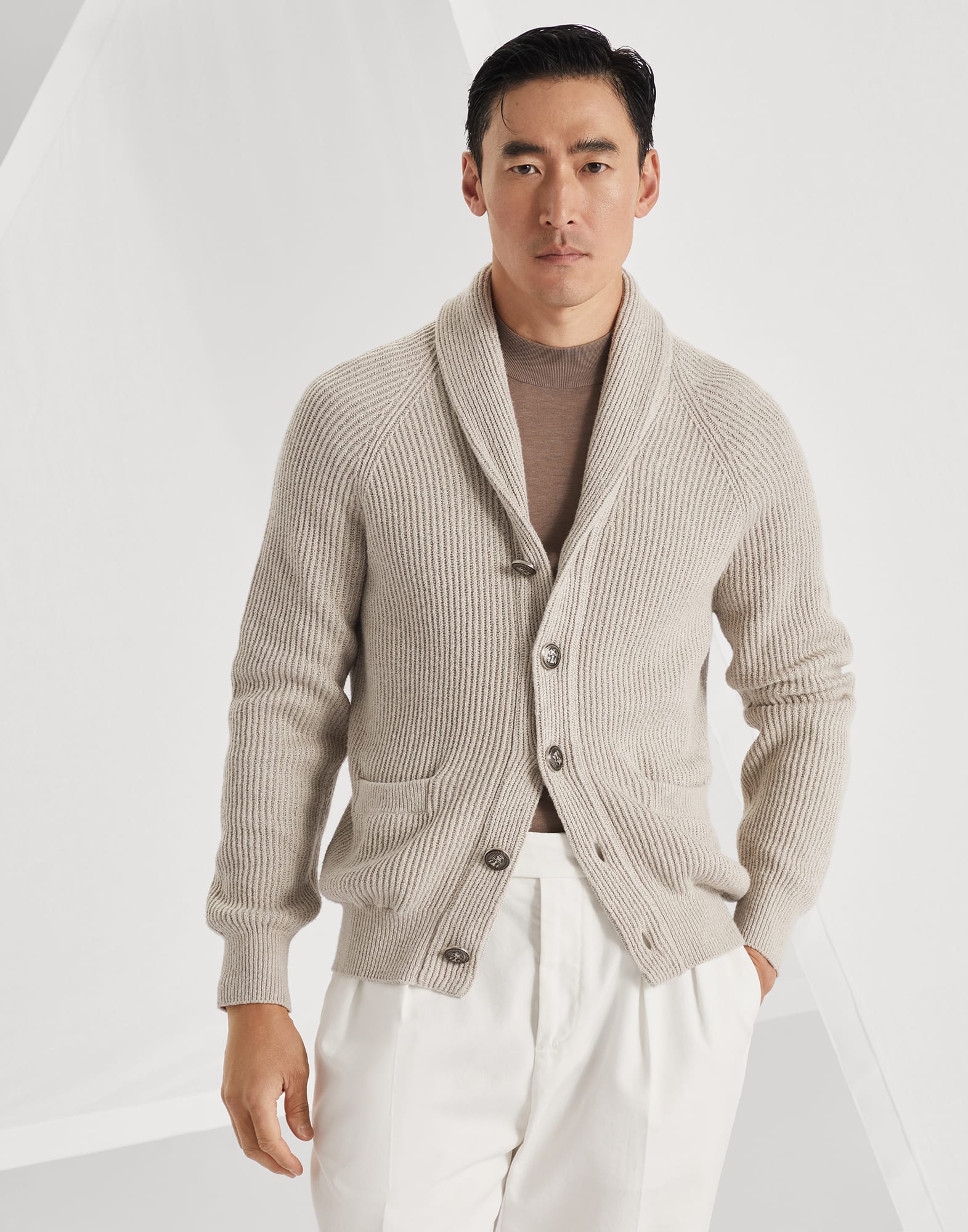 cardigan-brunello-cucinelli-499cwr-1.jpg