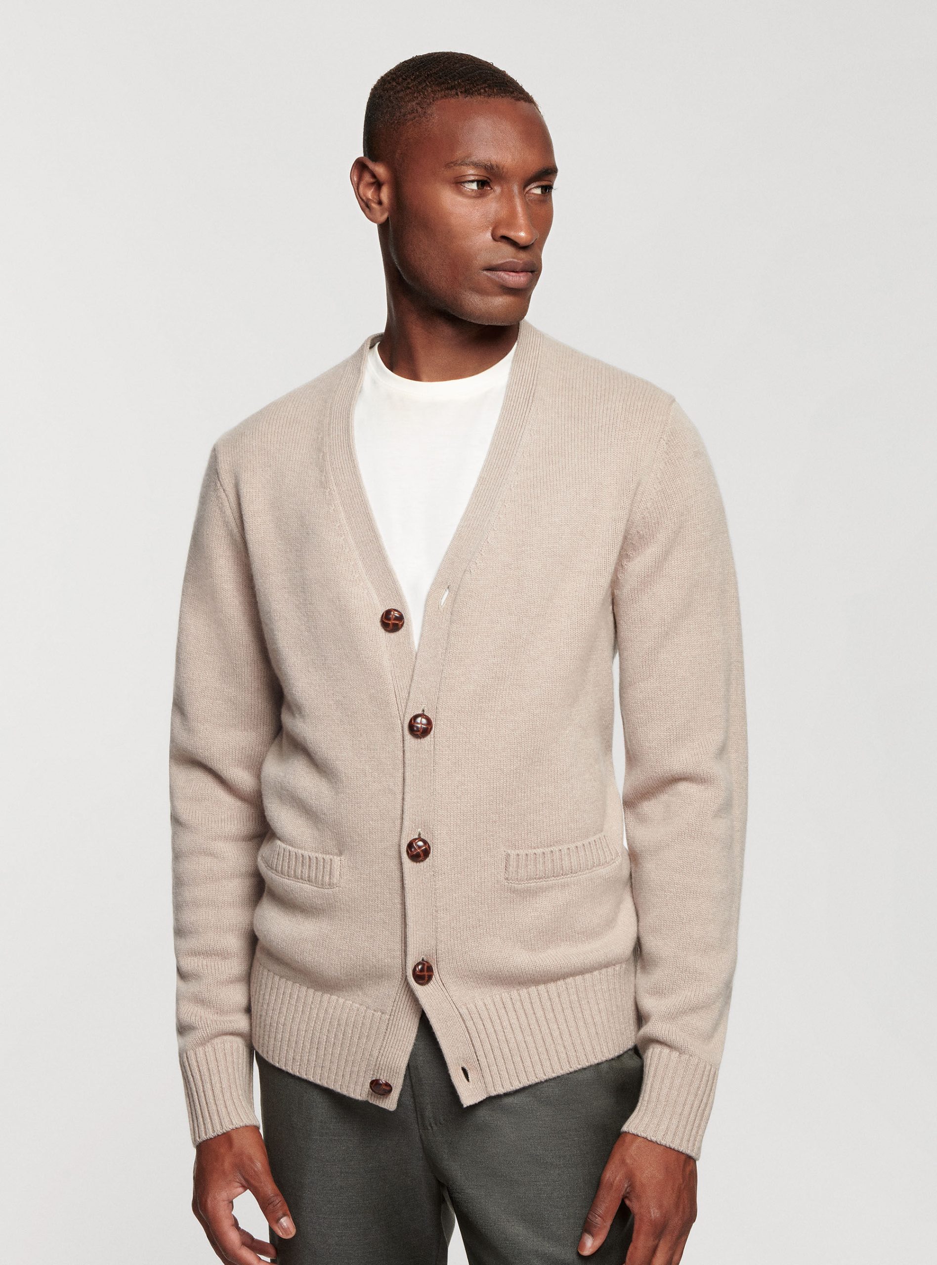 cardigan-uomo-lana-con-bottoni-856smf-1.jpg