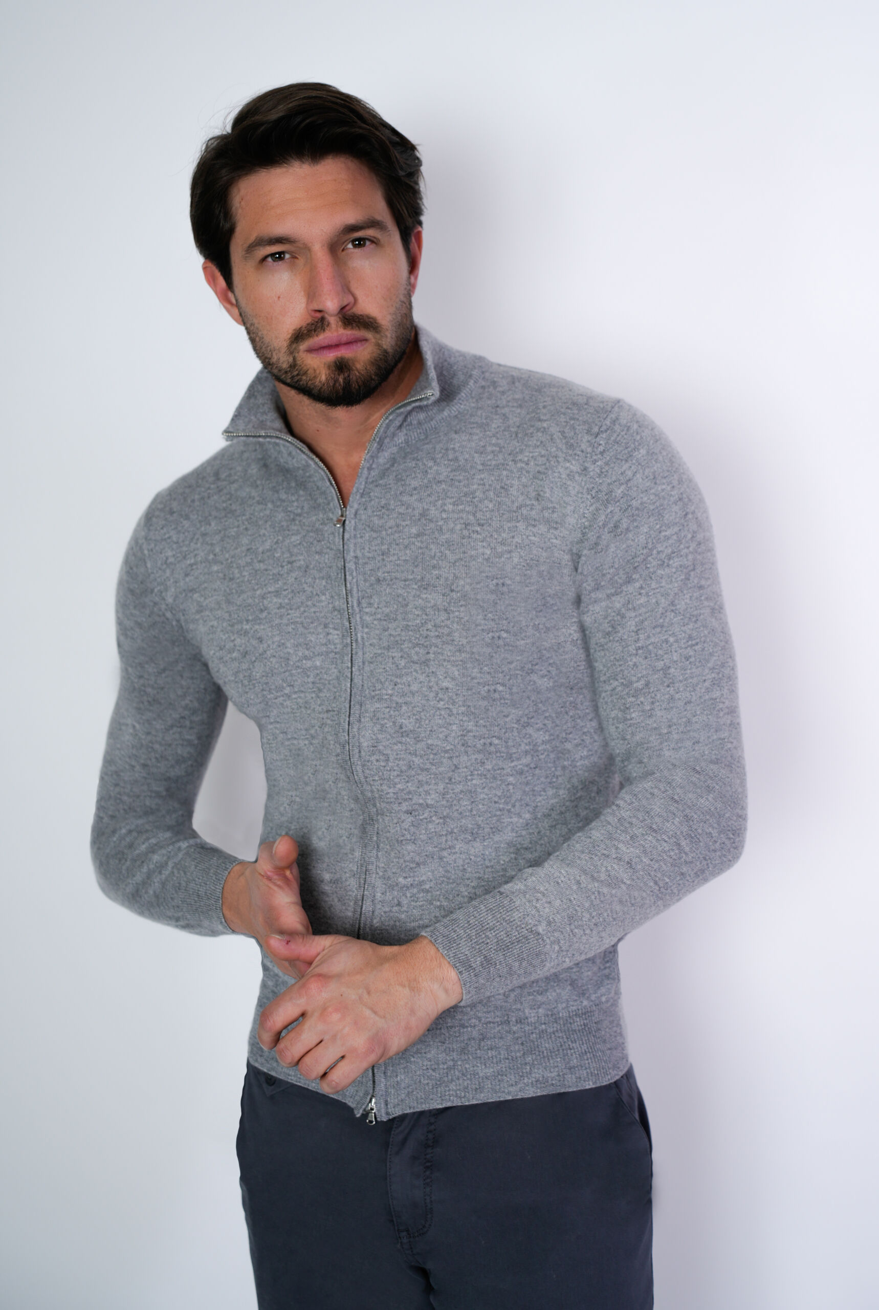 cardigan-uomo-zip-528bpg-1.jpg