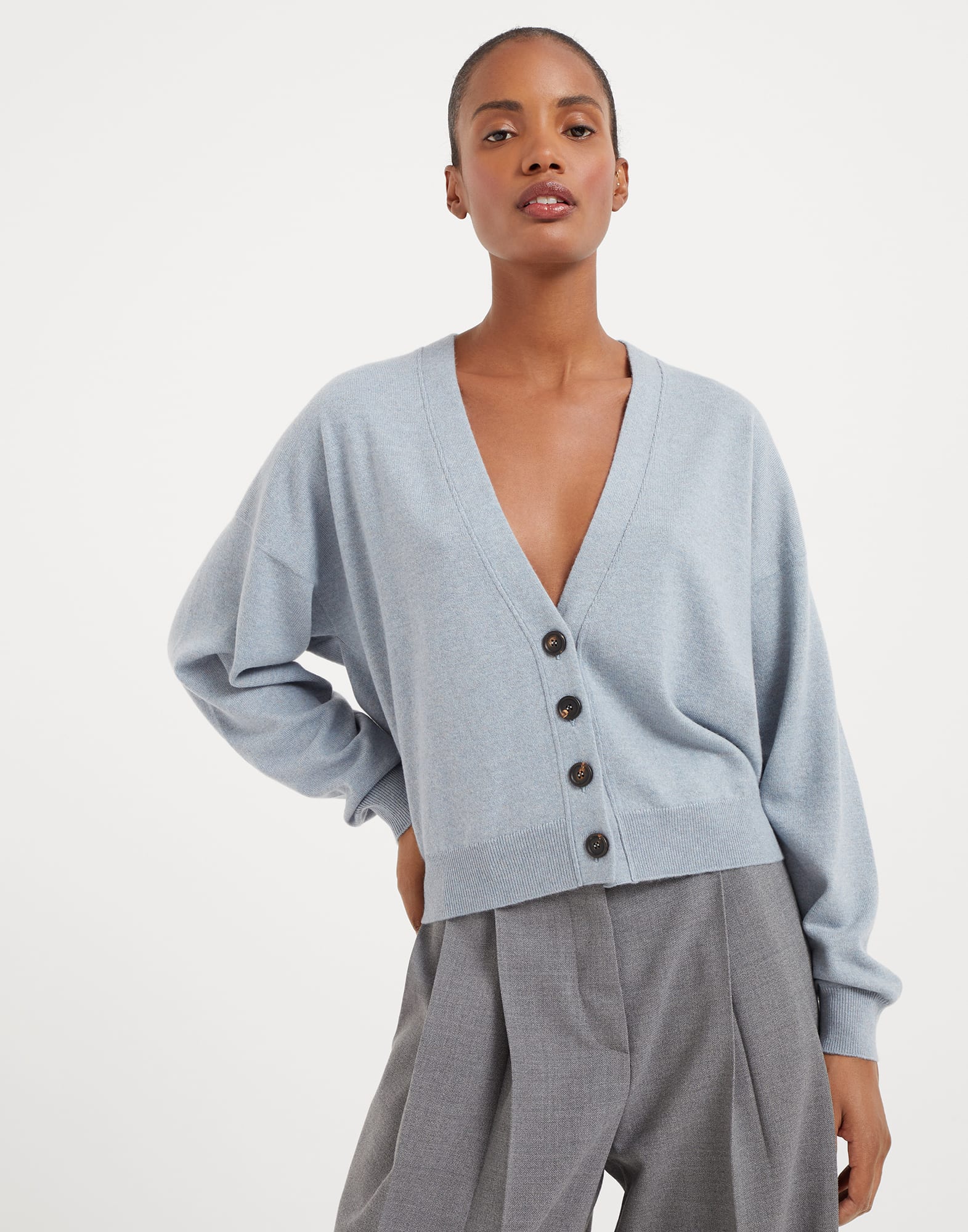 cucinelli-cardigan-570qkt-1.jpg